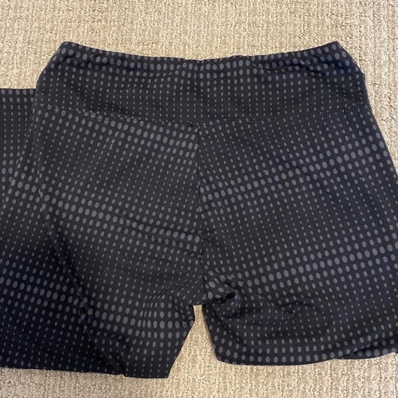 Crop Leggings - Picture 4 of 4